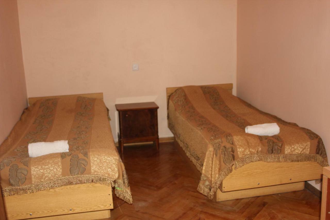 Marina Chartolani'S Guest House Mestia Luaran gambar