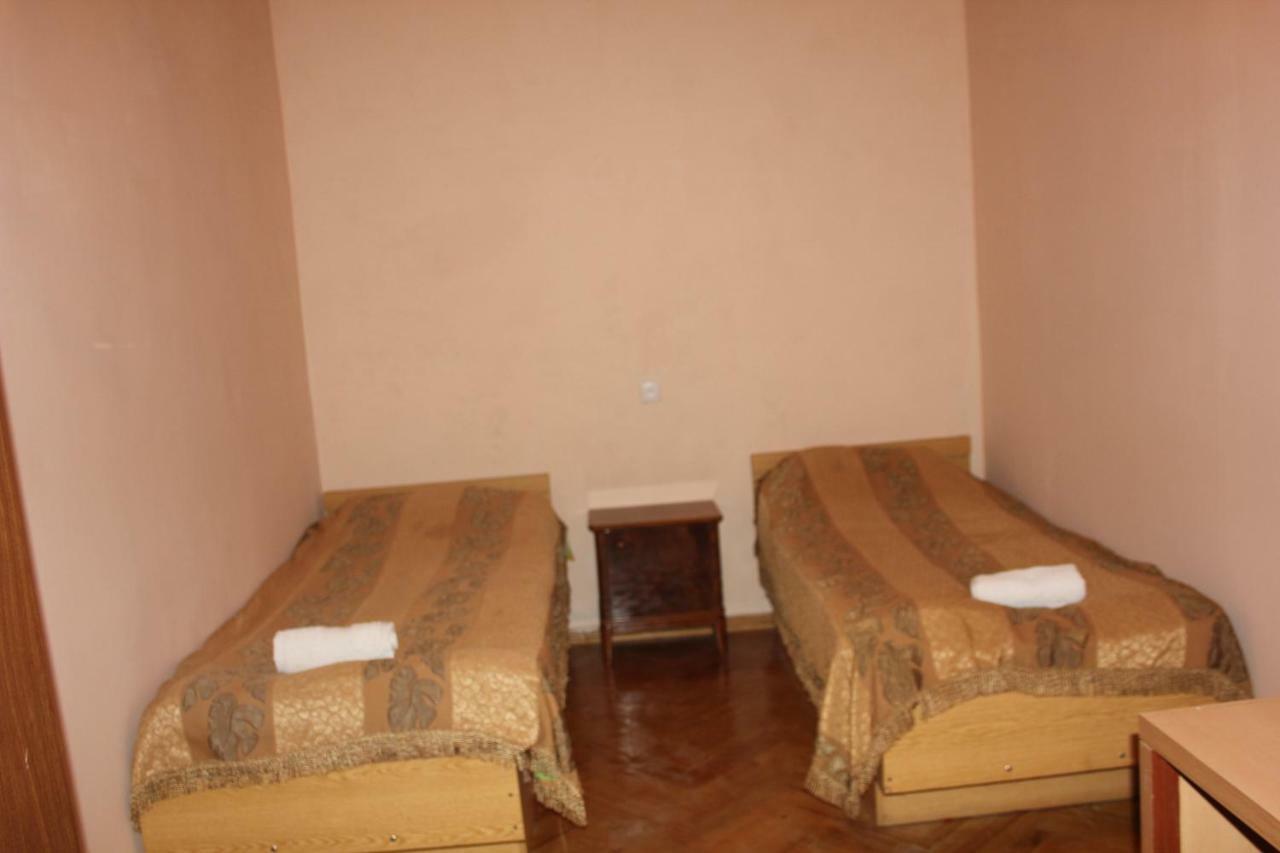 Marina Chartolani'S Guest House Mestia Luaran gambar